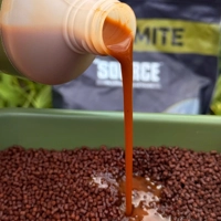 Dynamite Baits Big Fish River Barbel Pellet Soak Spicy Meat